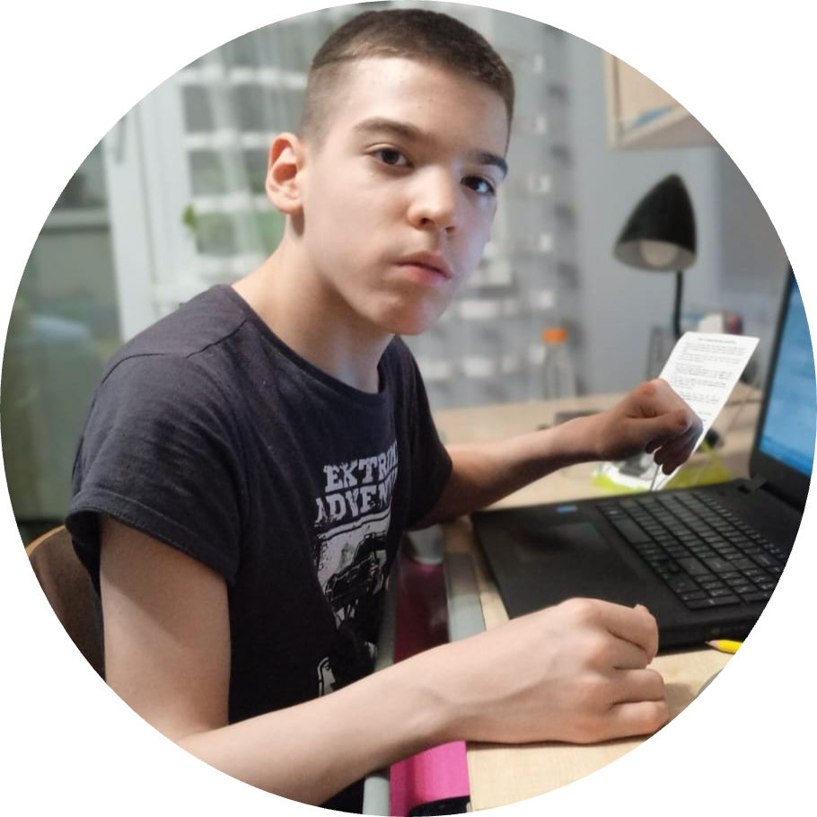 Дмитрий Максяков